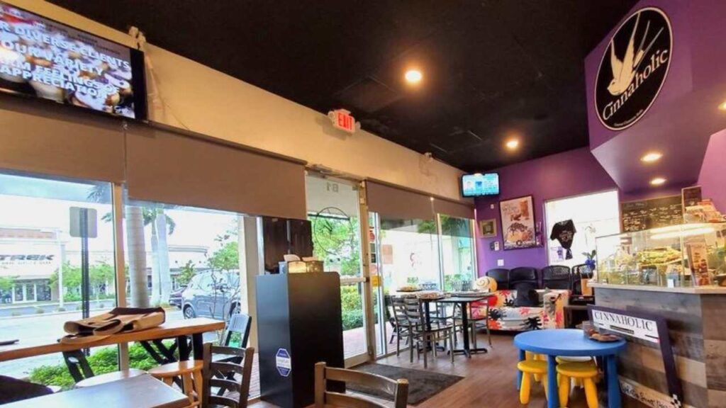 Cinnaholic Franchise Cost